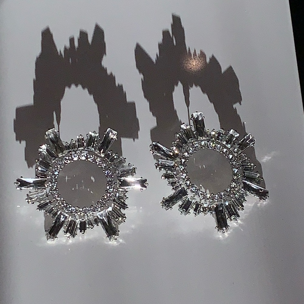 Amina Muaddi *As seen on Kyle Richards* BEGUM CRYSTAL EMBELLISHED EARRINGS shoes